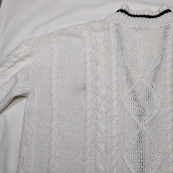 TAYLOR SWIFT INSPIRED | White Chunky Cable Knit Oversized Cardigan Wool Blend OS - Picture 11 of 16